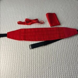 After Six, Cummerbund set, red, w bowtie & handkerchief - adjustable L-XL